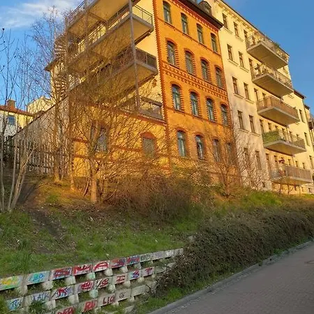 Kaiserzeit Im Himmelbett - Nest Am Karl-heine-kanal Im Kuenstlerviertel Lejlighed *