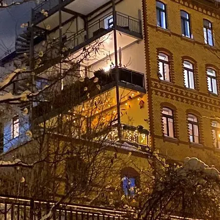 Lejlighed Kaiserzeit Im Himmelbett - Nest Am Karl-heine-kanal Im Kuenstlerviertel *