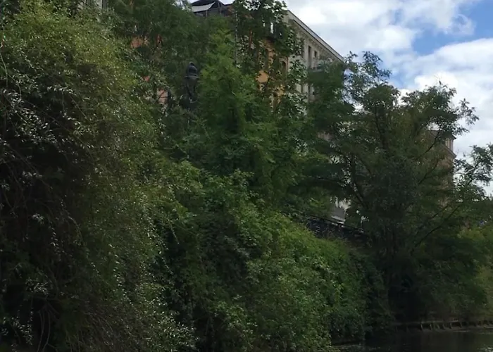 Kaiserzeit Im Himmelbett - Nest Am Karl-heine-kanal Im Kuenstlerviertel 아파트