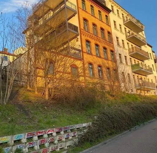 Kaiserzeit Im Himmelbett - Nest Am Karl-heine-kanal Im Kuenstlerviertel Appartement *